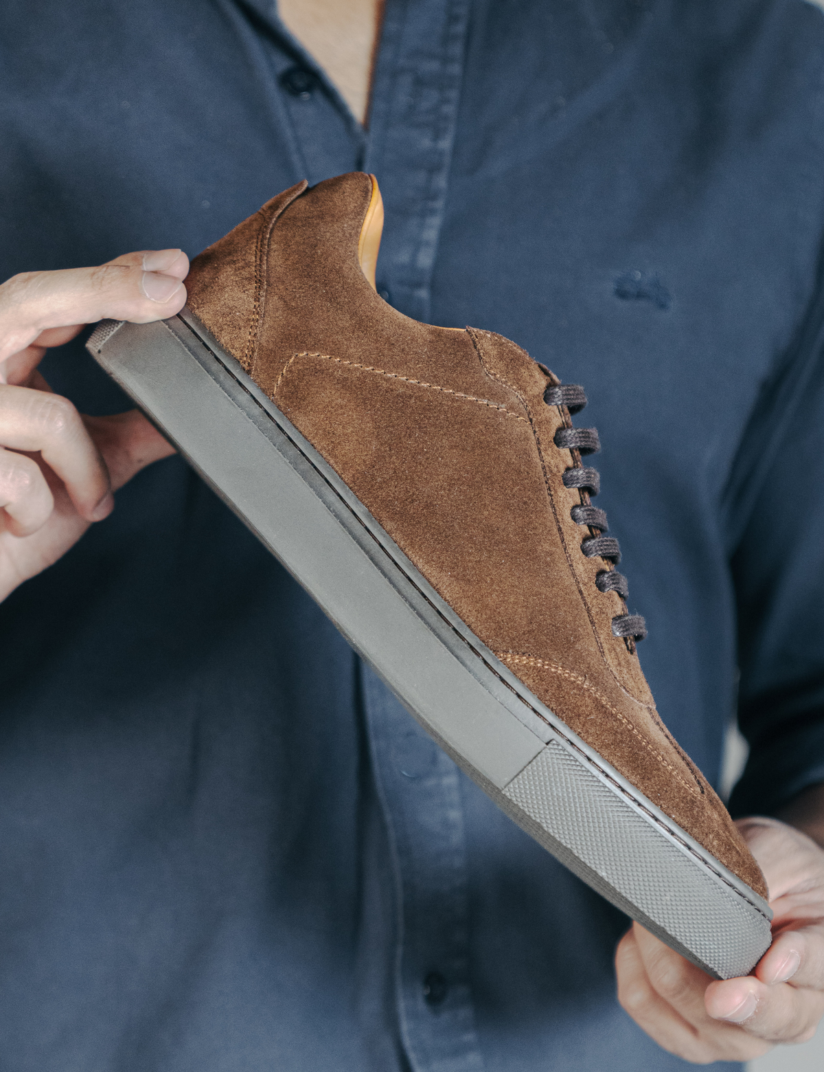 SNEAKER ESTOCOLMO CHOCOLATE