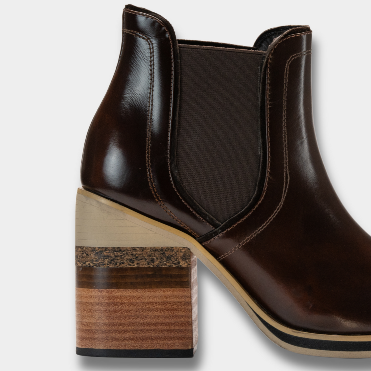 BOTIN ROMA CARAMELO
