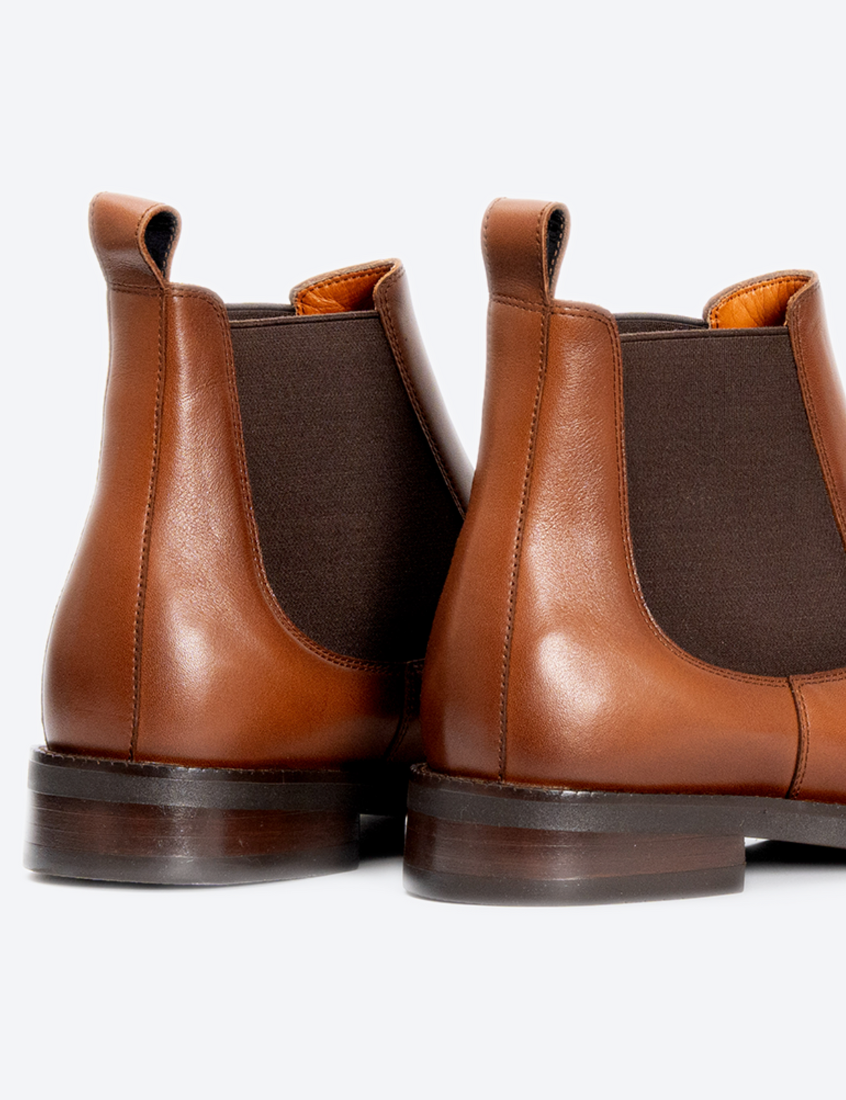 BOTA CHELSEA LONDRES ALMENDRA