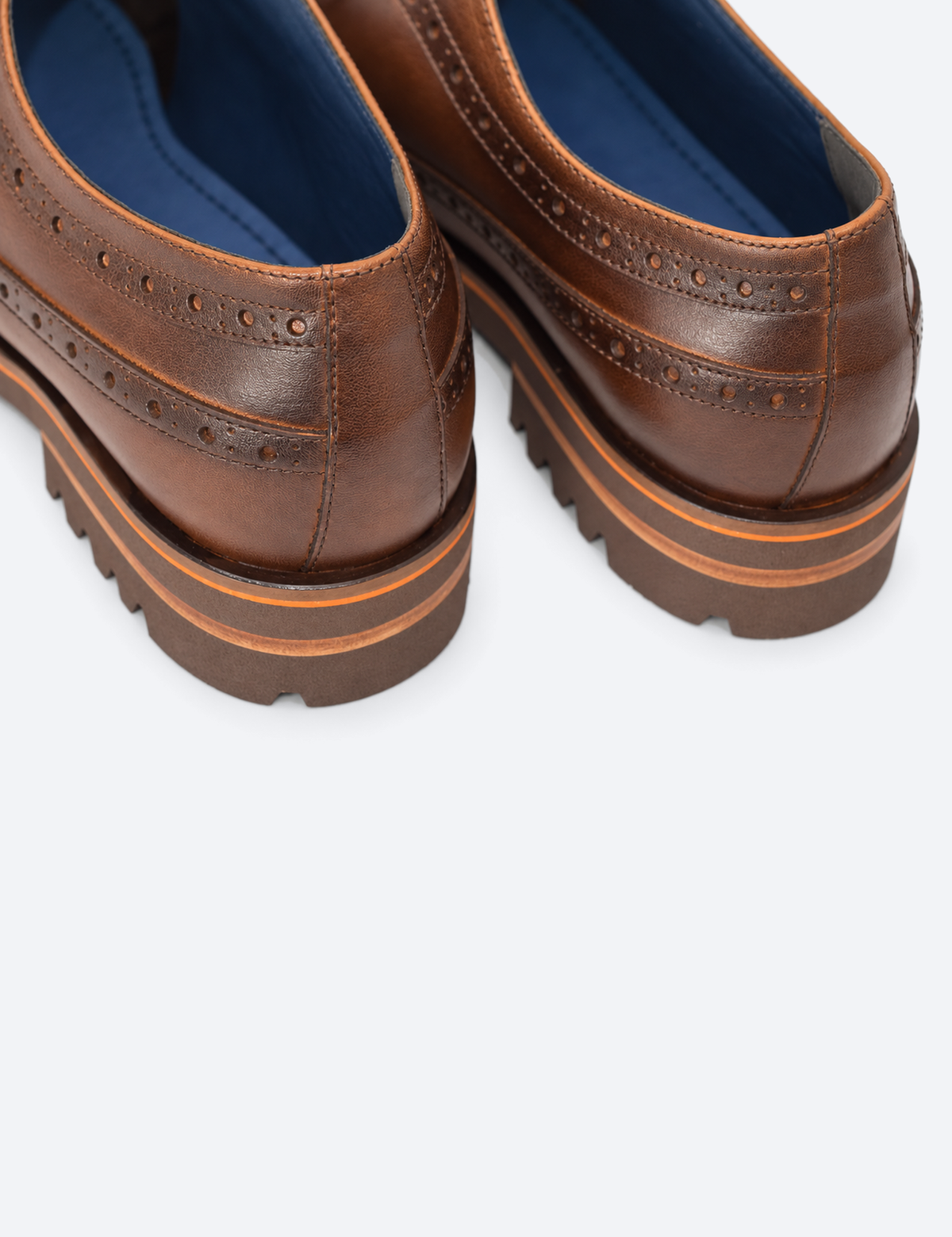 ZAPATO QATAR CAFÉ