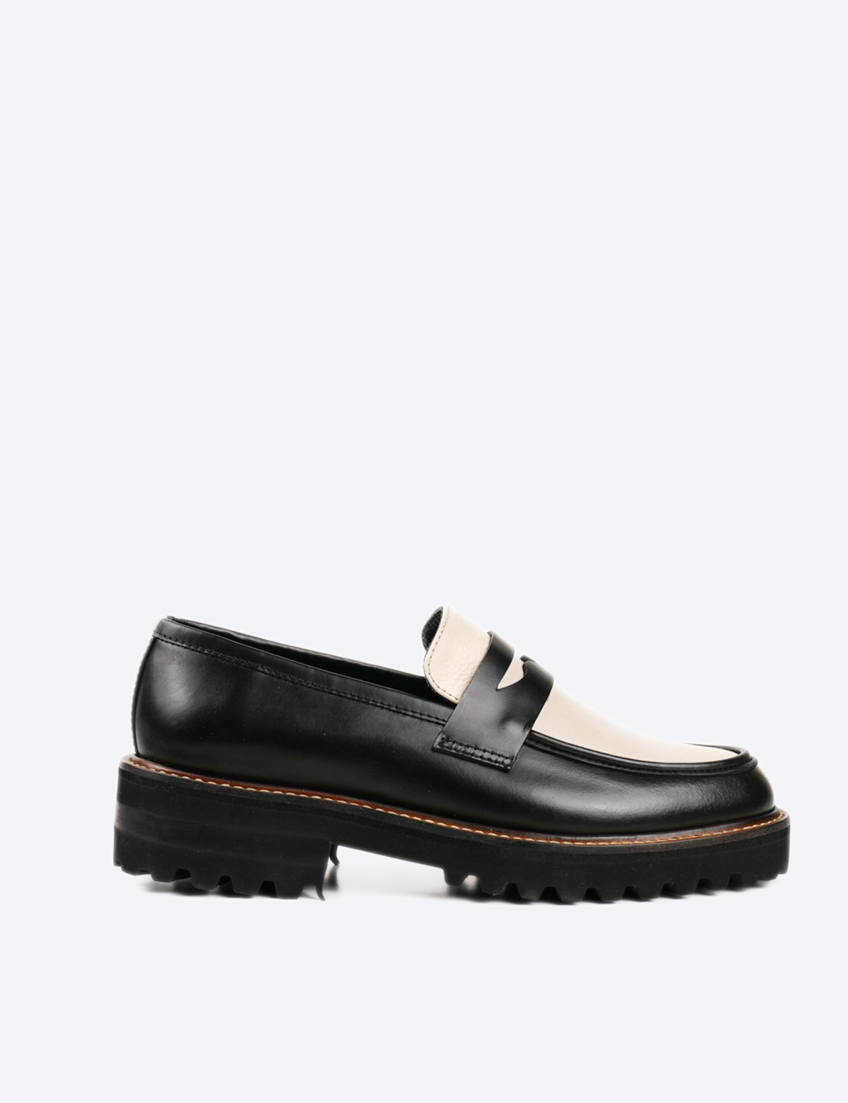 MOCASINES DONATO NEGRO CON BEIGE